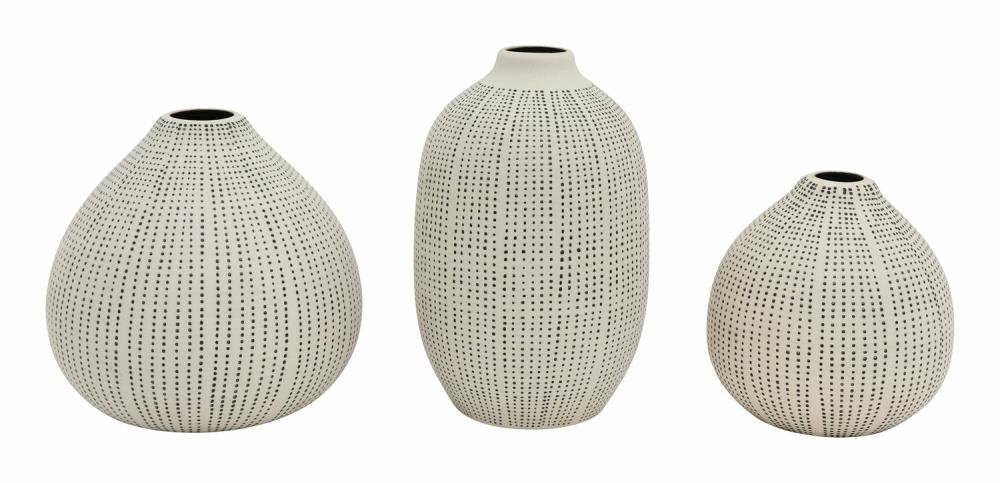 Deirdre Vases  |  Vases