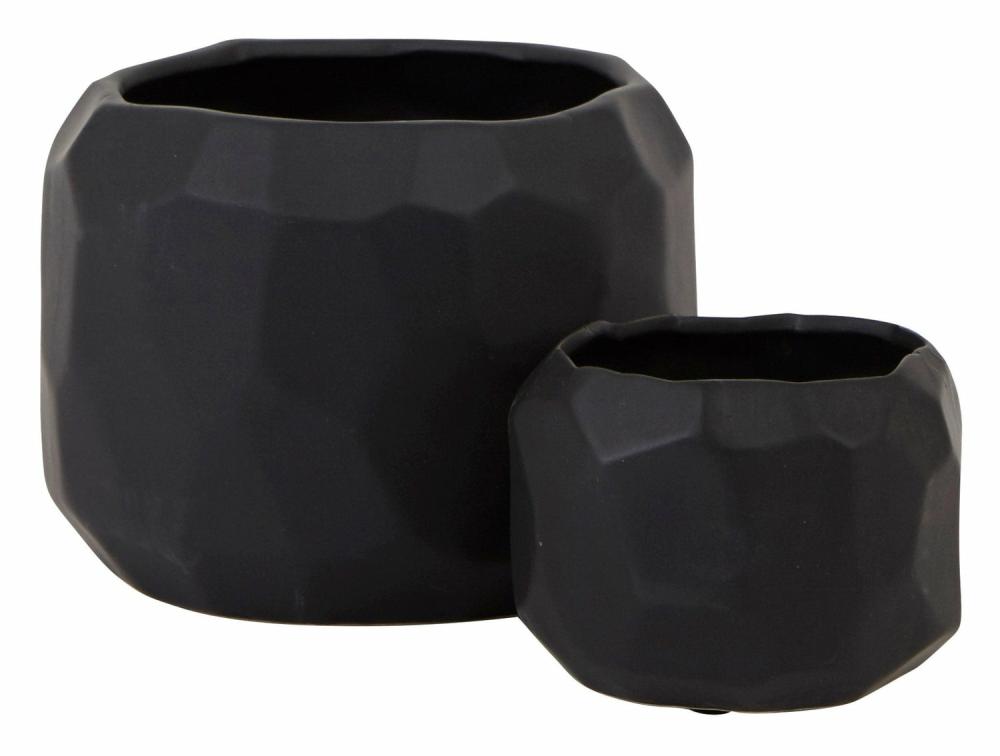 Stark Pots  |  Vases