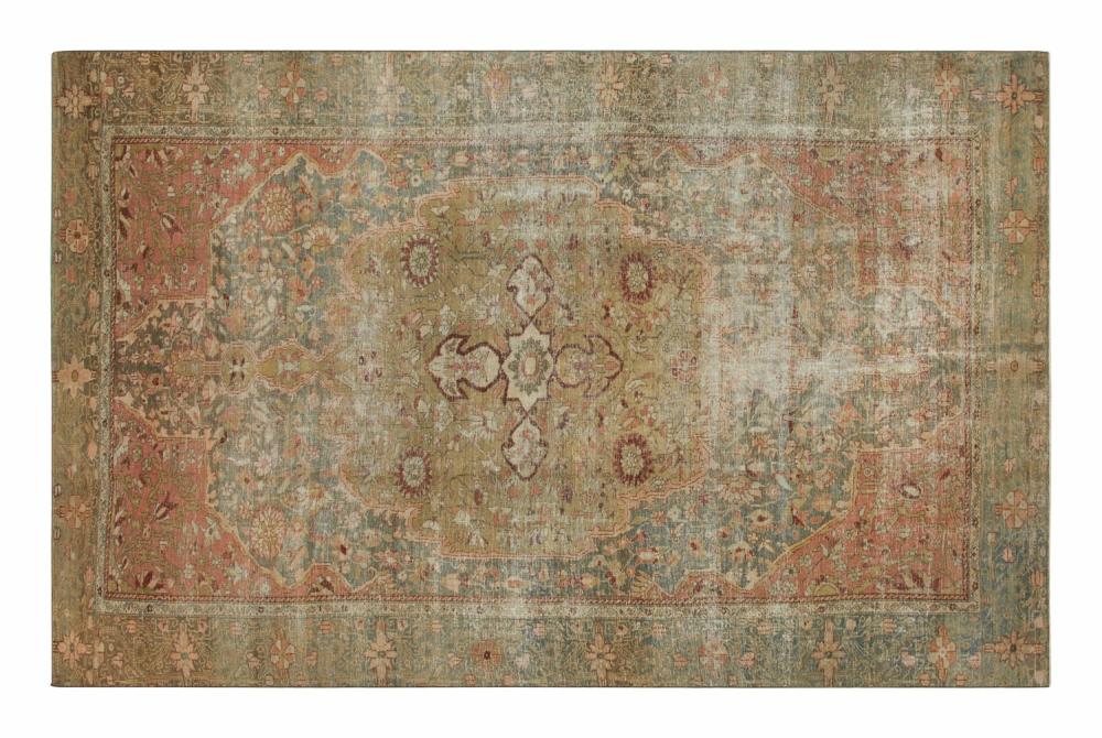 Vintage Far Sarouk Rug – 10’2″ X 6’5″  |  One-Of-A-Kind Rugs